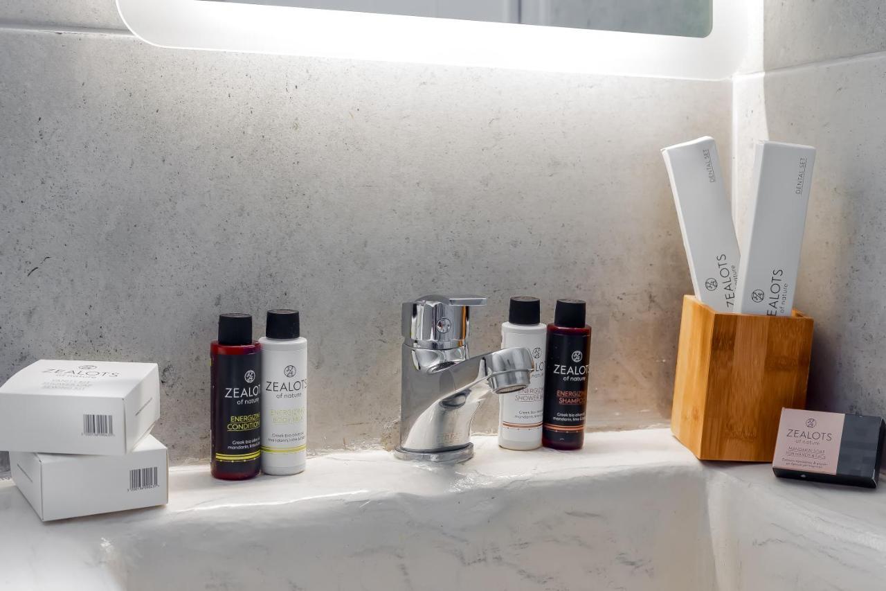 Divino Suites (Adults Only) ฟิรา ภายนอก รูปภาพ