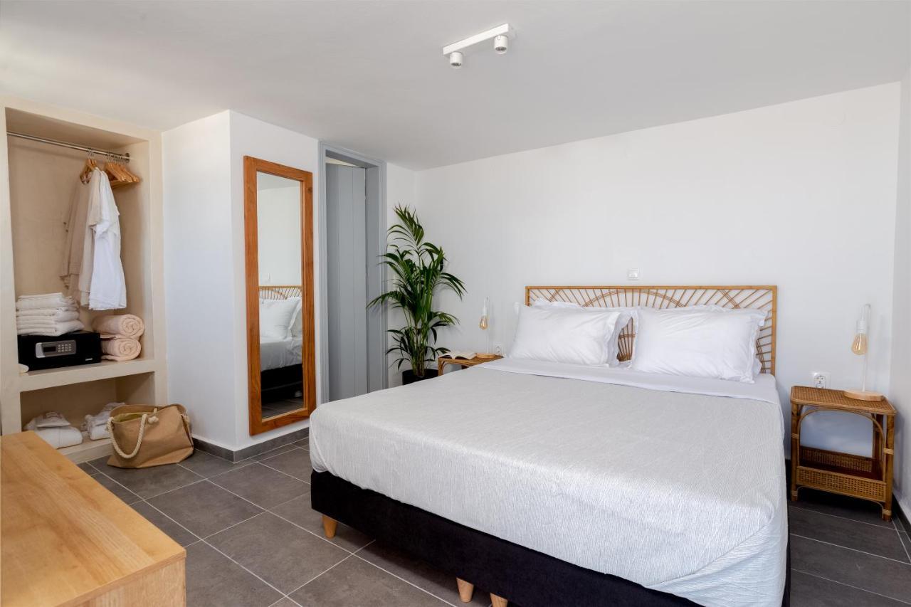Divino Suites (Adults Only) ฟิรา ภายนอก รูปภาพ