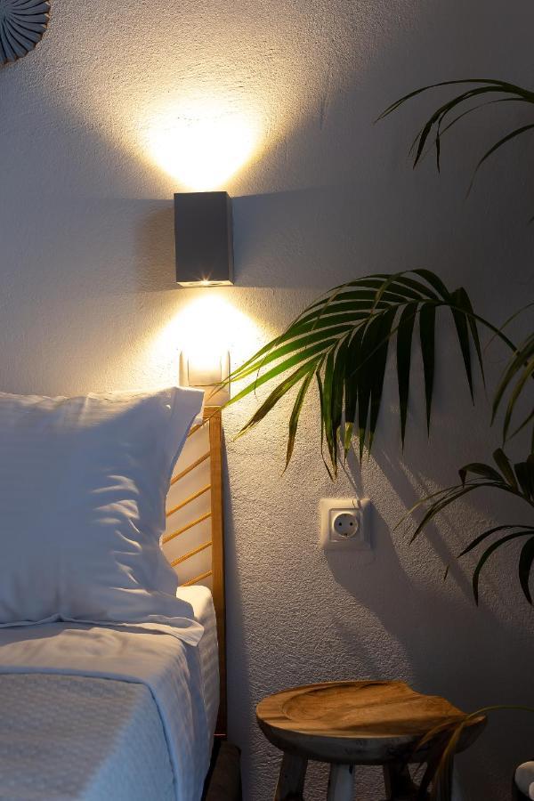 Divino Suites (Adults Only) ฟิรา ภายนอก รูปภาพ
